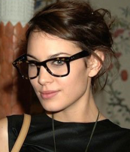 Alexa Chung con Wayfarer